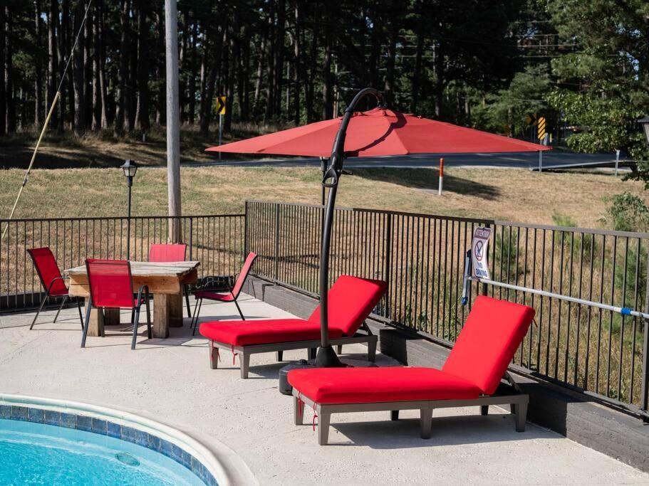 Stonegate 2 Queen Beds Wifi Roku Tv Salt Water Pool #106 Apartment