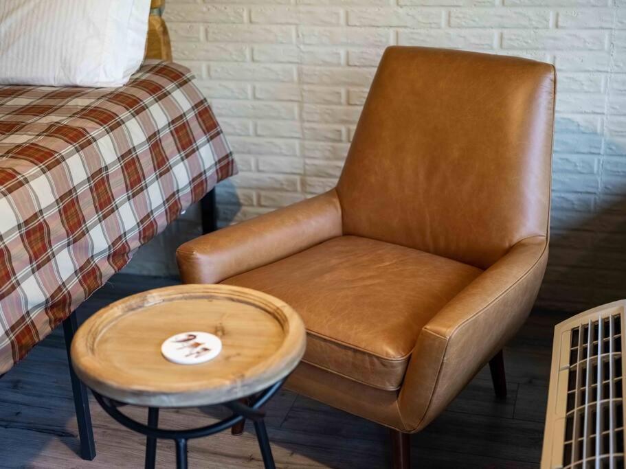 Apartment Stonegate 2 Queen Beds Wifi Roku Tv Salt Water Pool #106 *